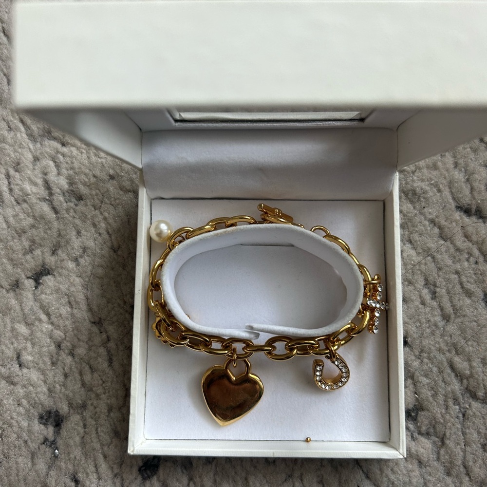 Pierre Cardin Gold Heart and Pearl Charm Bracelet